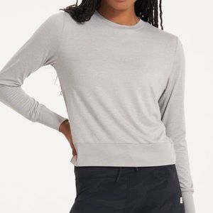 Vuori Daydream Crew Neck Shirt Size XS Light Heather Gray Performance Top